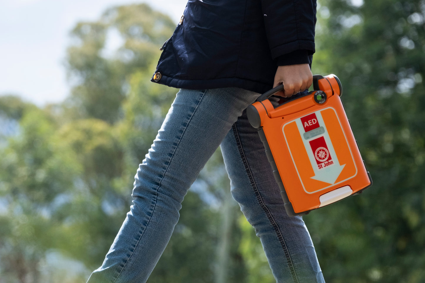 St John G5 iCPR Fully Automatic Defibrillator Bundle with Cabinet