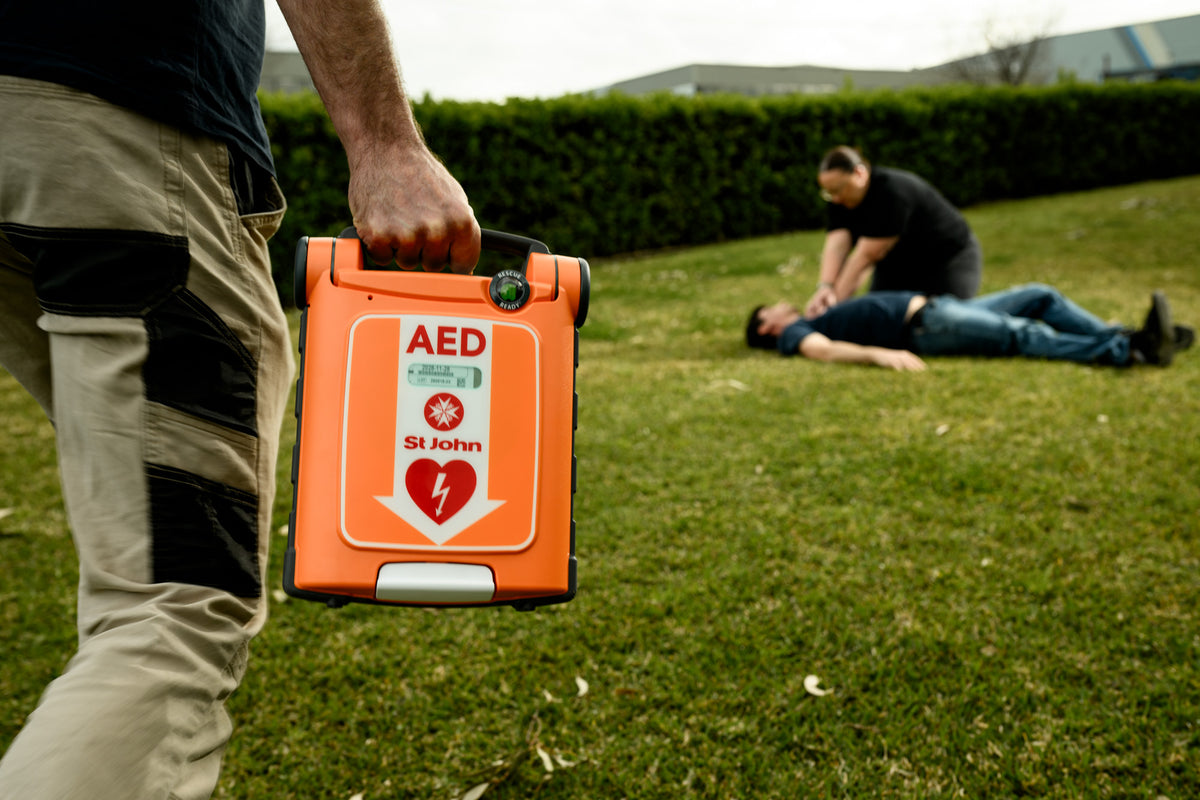 St John G5 iCPR Fully Automatic Defibrillator Bundle with Cabinet