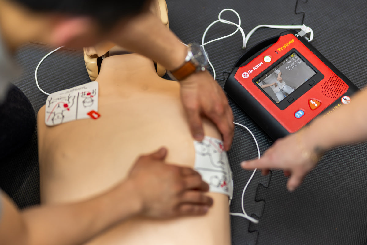 St John X3 Semi-Automatic Defibrillator Bundle with Outdoor Cabinet