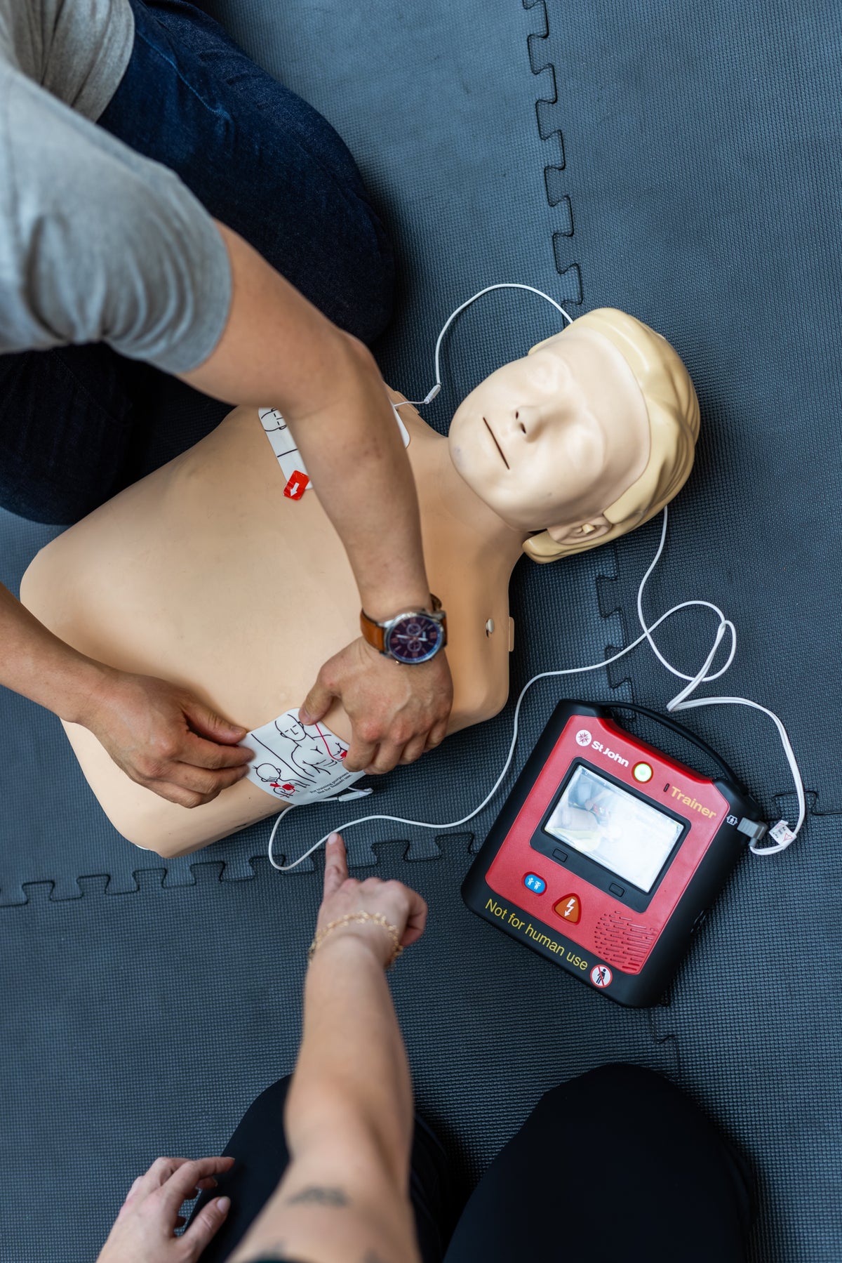 St John X3 Semi-Automatic Defibrillator Bundle with Outdoor Cabinet